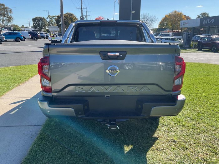 2024 Nissan Navara ST