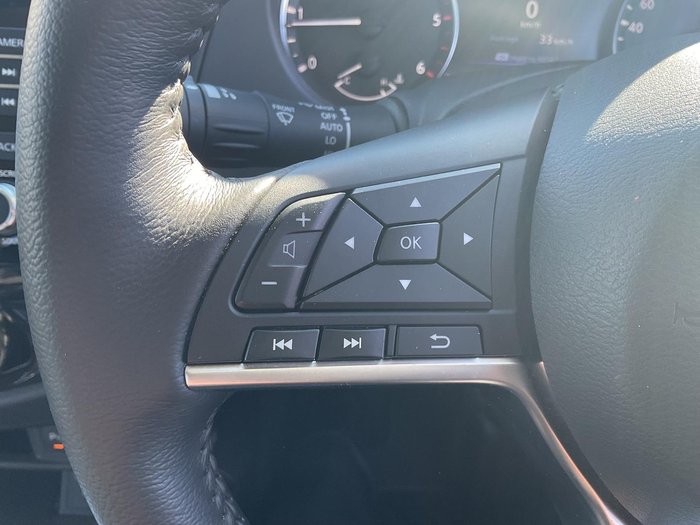 2024 Nissan Navara ST