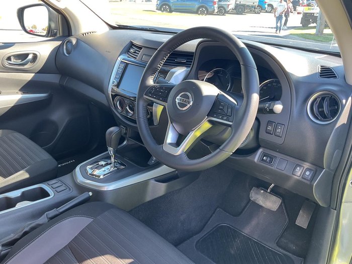 2024 Nissan Navara ST