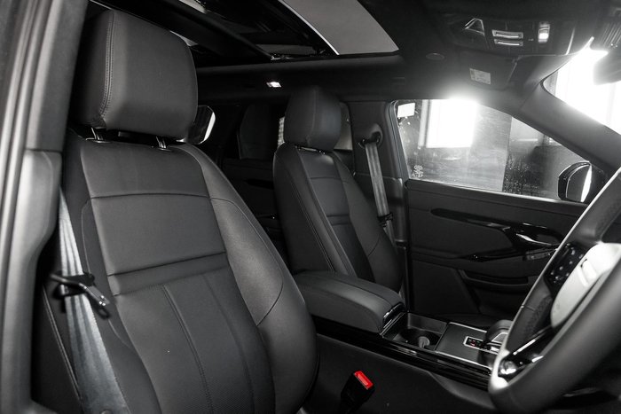 2025 Land Rover Range Rover Evoque P250 Dynamic SE