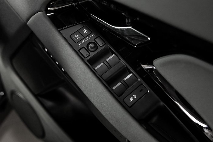 2025 Land Rover Range Rover Evoque P250 Dynamic SE