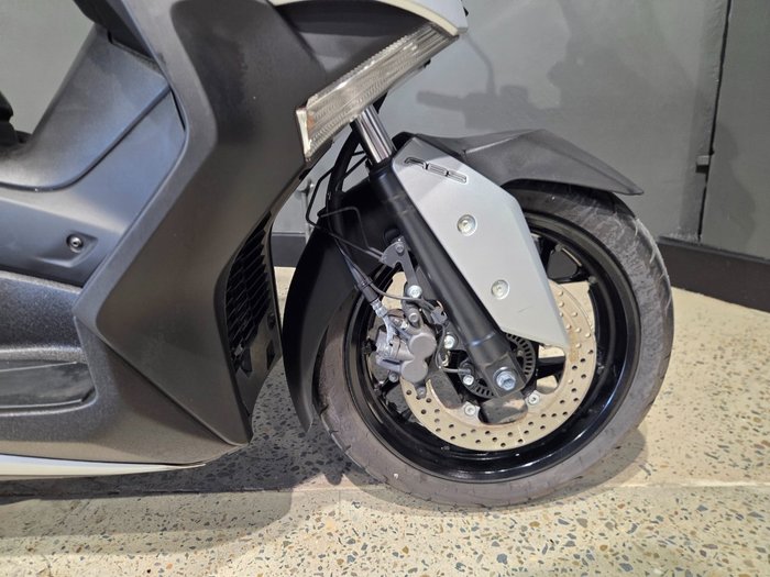 2018 Yamaha XMAX 300 (CZD300A) SILVER