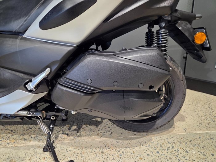 2018 Yamaha XMAX 300 (CZD300A) SILVER