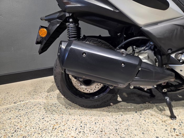 2018 Yamaha XMAX 300 (CZD300A) SILVER