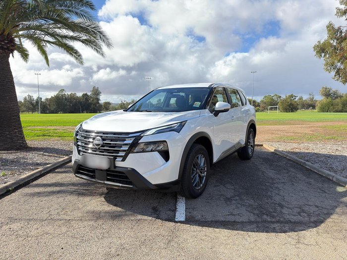2025 Nissan X-TRAIL ST