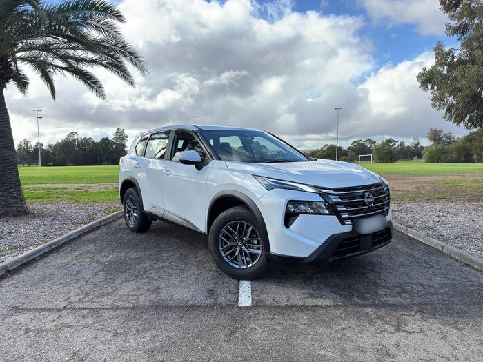 2025 Nissan X-TRAIL ST