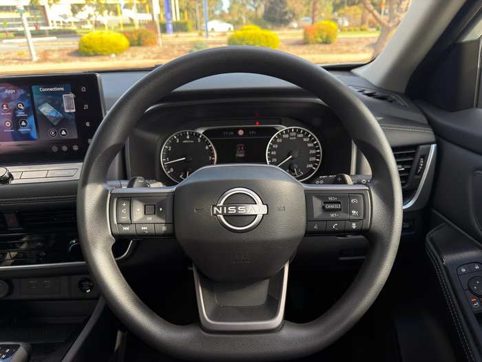 2025 Nissan X-TRAIL ST