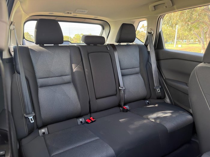 2025 Nissan X-TRAIL ST