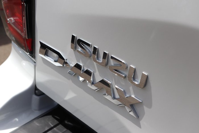 2026 Isuzu D-MAX X-TERRAIN