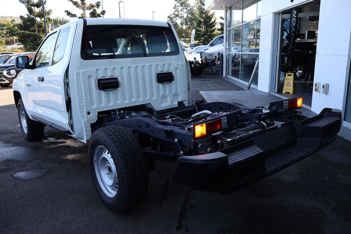 2026 Mitsubishi Triton GLX