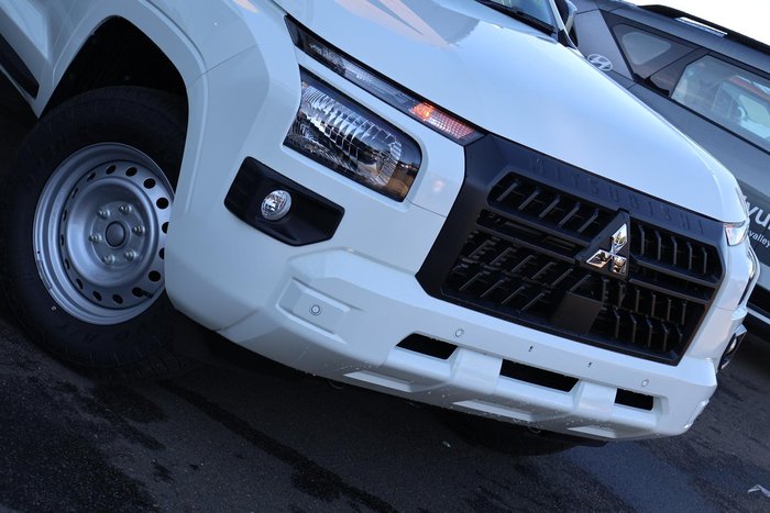 2026 Mitsubishi Triton GLX