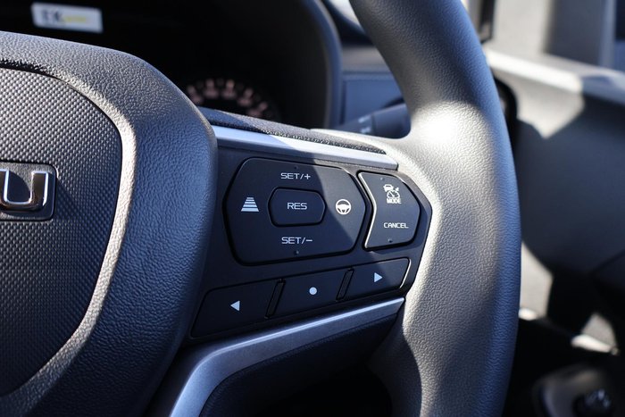 2026 Isuzu MU-X LS-M