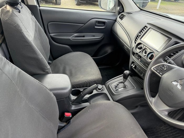 2023 Mitsubishi Triton GLX