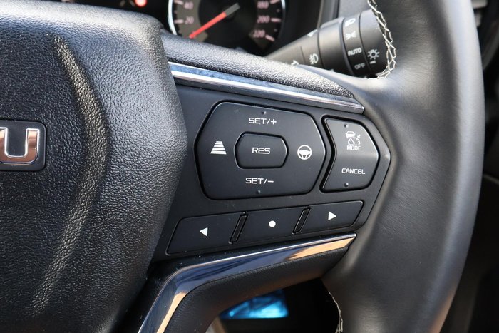 2024 Isuzu MU-X LS-T