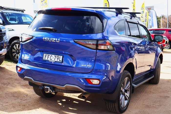 2024 Isuzu MU-X LS-T