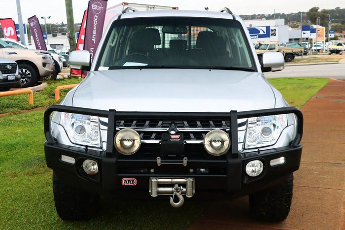 2021 Mitsubishi Pajero GLX