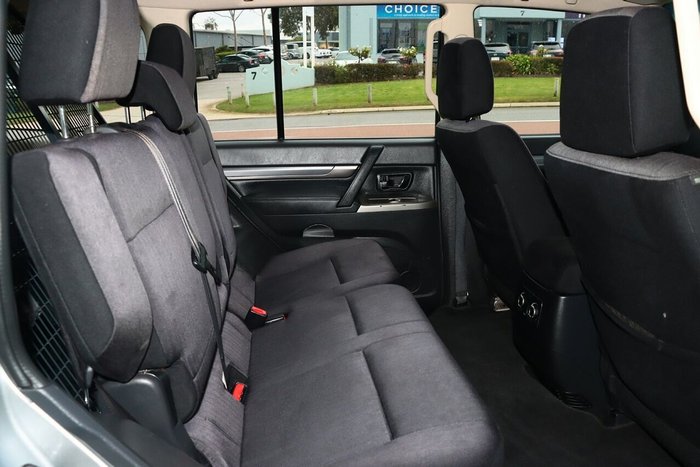 2021 Mitsubishi Pajero GLX