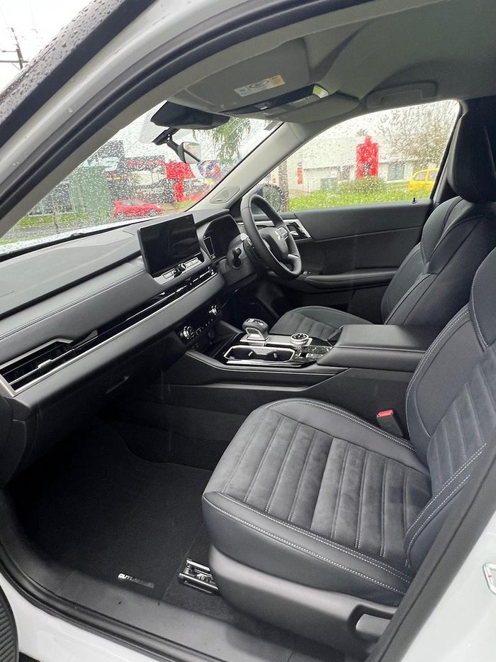 2025 Mitsubishi Outlander LS