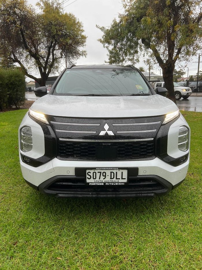 2025 Mitsubishi Outlander LS ZM MY25 AWD White Diamond