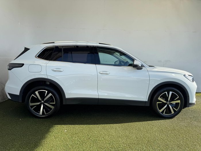 2026 Volkswagen Tiguan 150TSI eHybrid Elegance