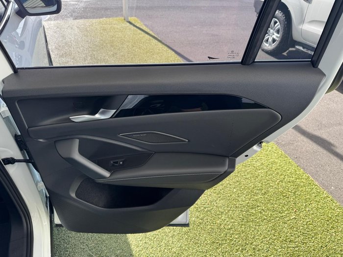 2026 Volkswagen Tiguan 150TSI eHybrid Elegance