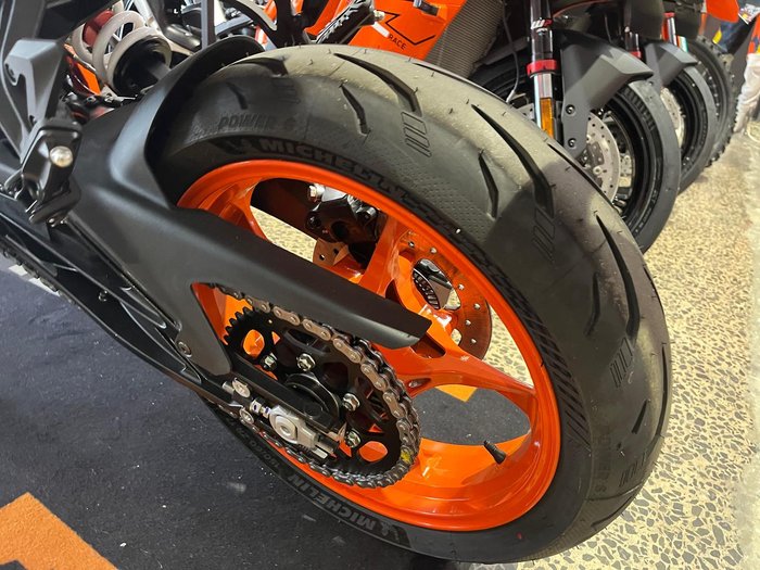 2025 KTM 390 Duke Duke Orange
