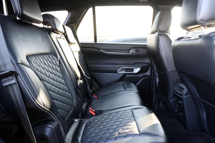 2022 Ford Everest Platinum