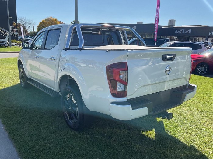 2025 Nissan Navara ST-X