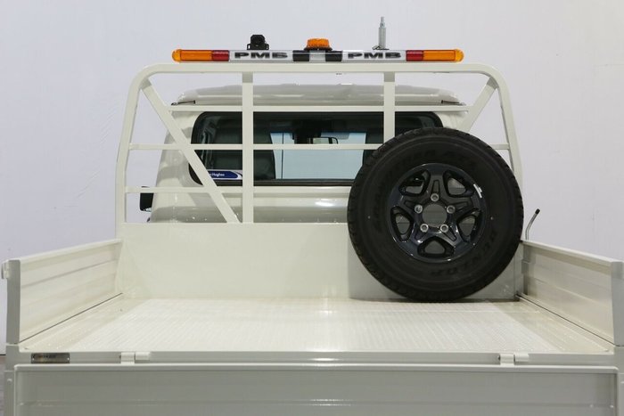 2025 Toyota Landcruiser GXL