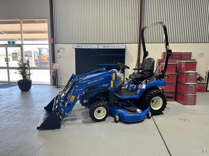 New Holland Boomer 25C Rops Tractor