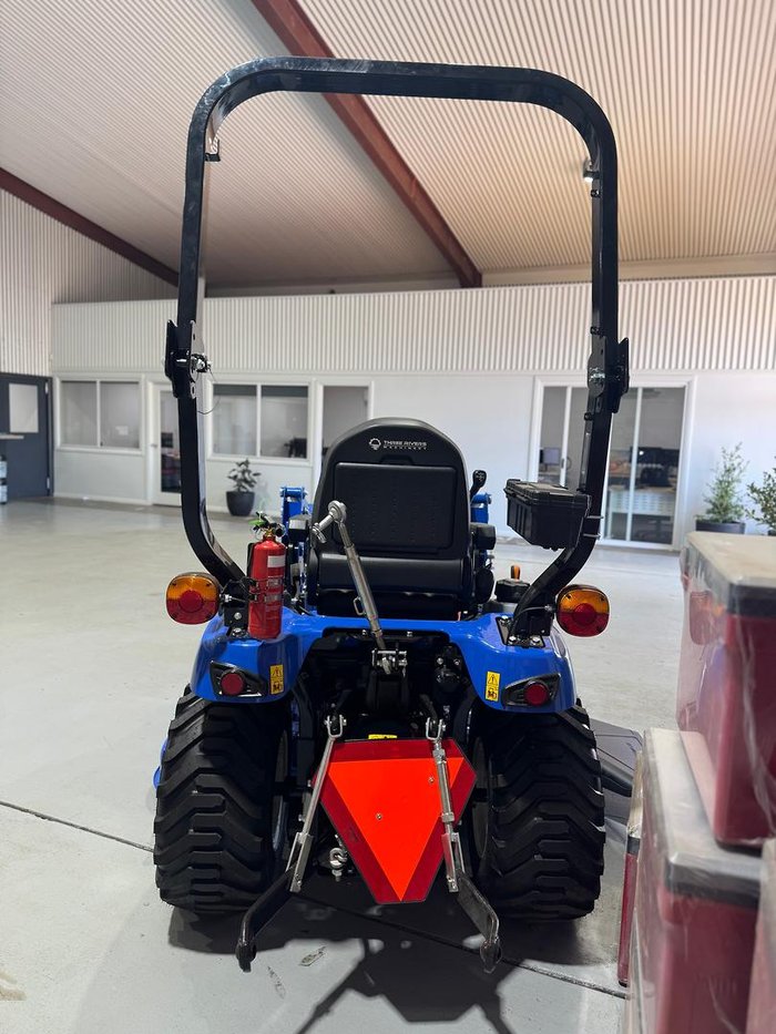 New Holland Boomer 25C Rops Tractor