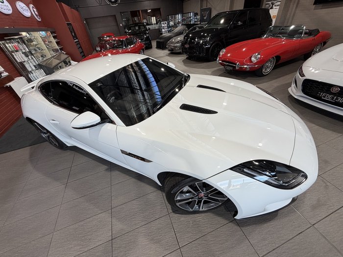 2017 Jaguar F-TYPE 250kW