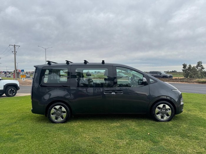 2024 Hyundai STARIA