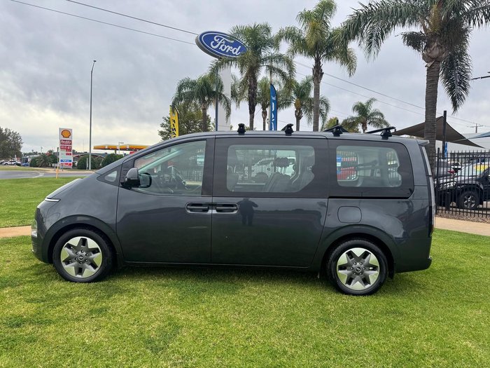 2024 Hyundai STARIA