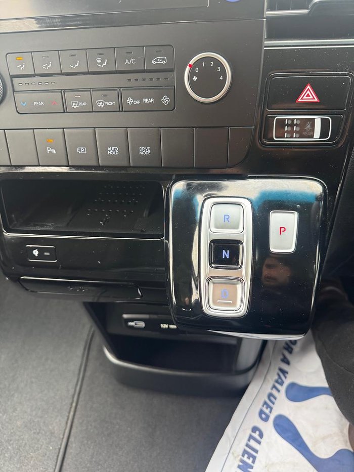 2024 Hyundai STARIA