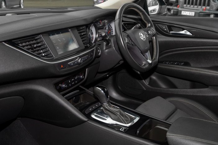 2019 Holden Commodore RS