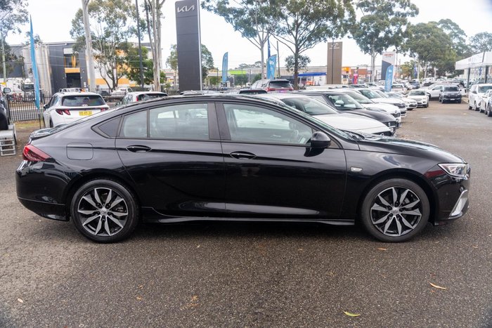 2019 Holden Commodore RS