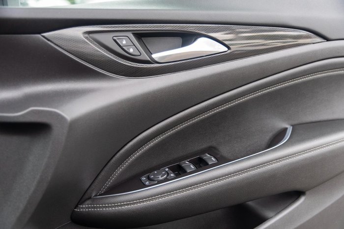 2019 Holden Commodore RS