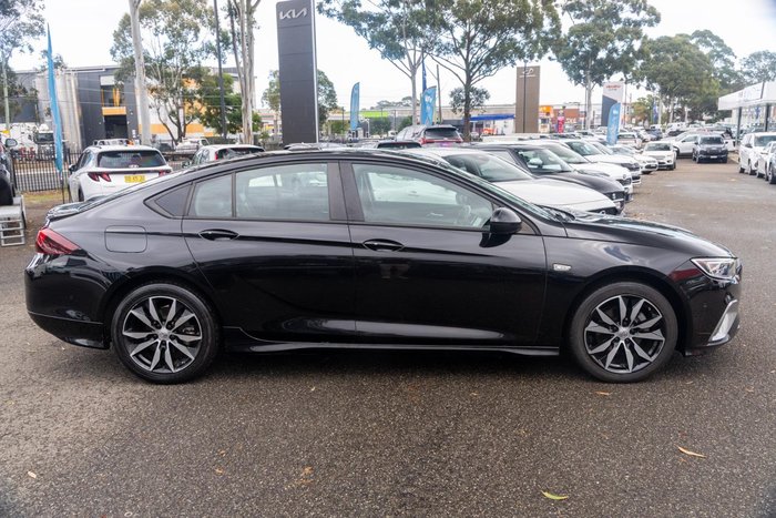 2019 Holden Commodore RS