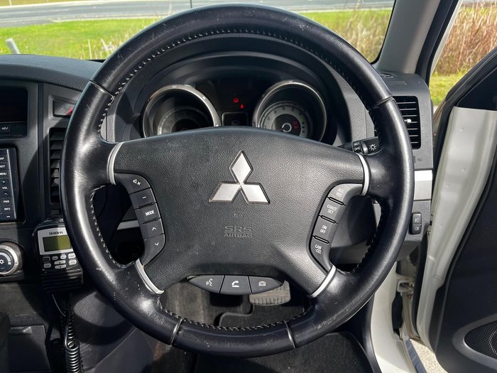 2010 Mitsubishi Pajero GLX