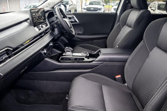 2025 Mitsubishi Outlander LS
