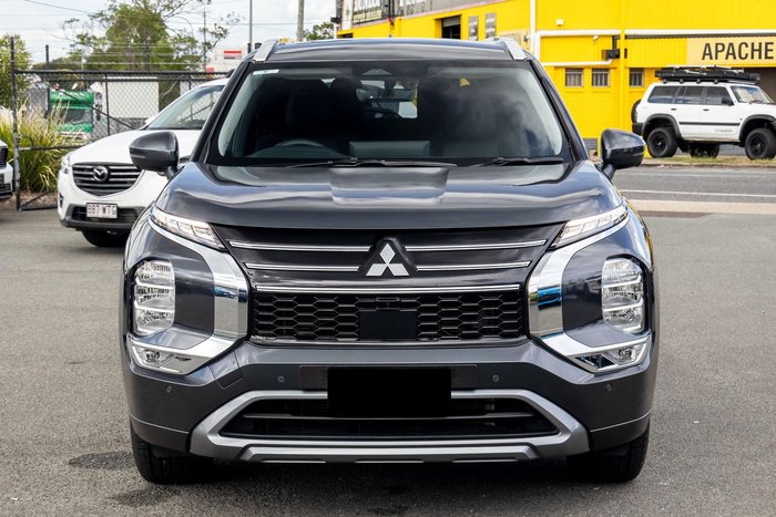 2025 Mitsubishi Outlander LS