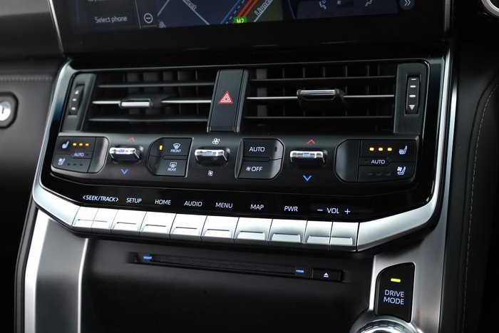 2022 Toyota Landcruiser VX