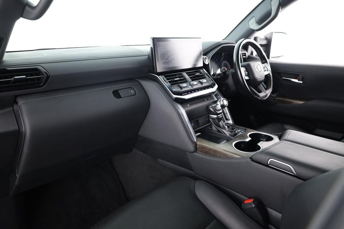 2022 Toyota Landcruiser VX