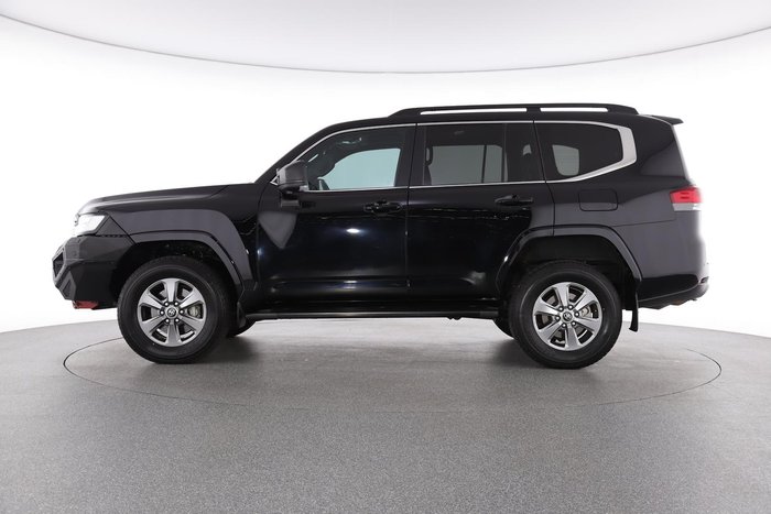 2022 Toyota Landcruiser VX