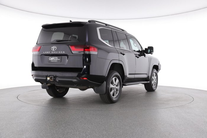 2022 Toyota Landcruiser VX