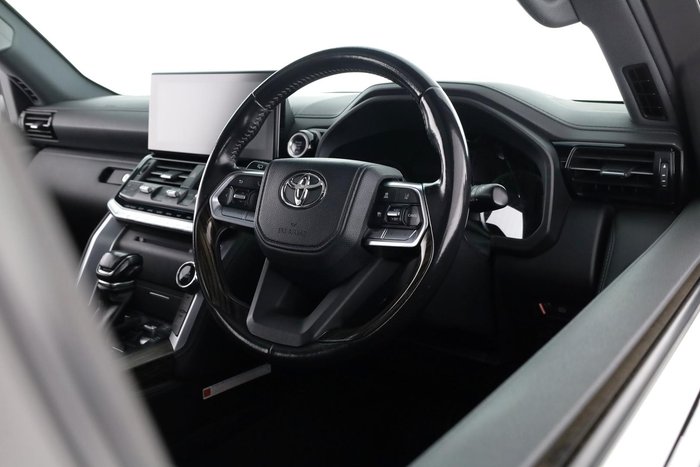 2022 Toyota Landcruiser VX