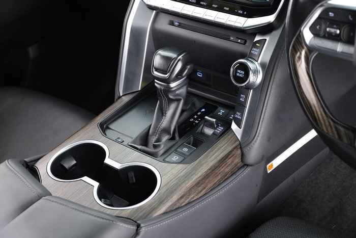 2022 Toyota Landcruiser VX