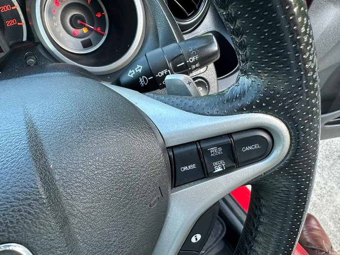 2012 Honda Jazz Vibe-S GE MY12 Milano Red