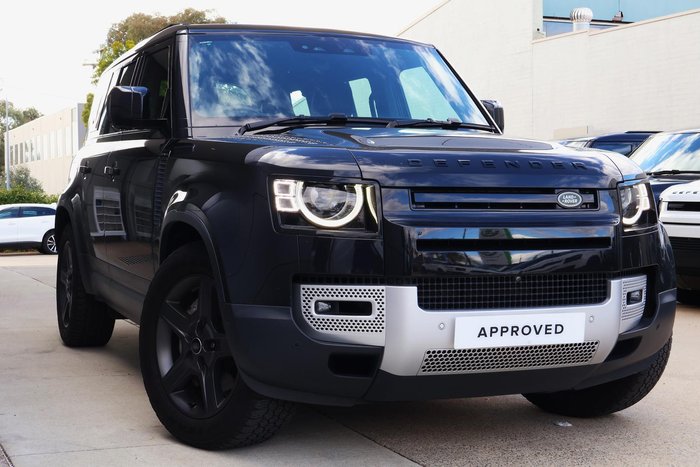 2023 Land Rover Defender 110 D300 SE